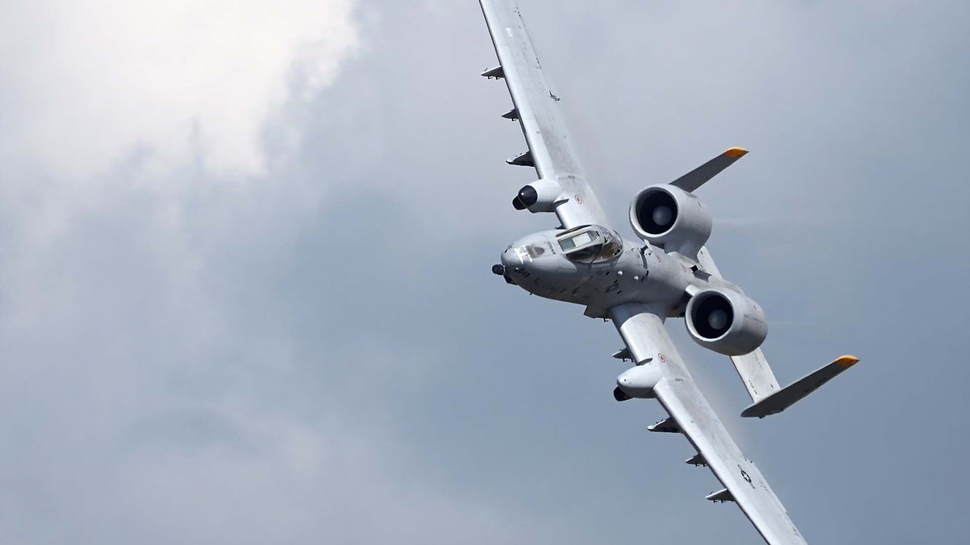 诺埃·庞蒂冲刺阶段技压群雄,庞蒂克菲耶罗